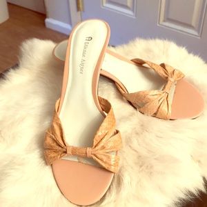 Aigner Pink Leather Kitten Heed